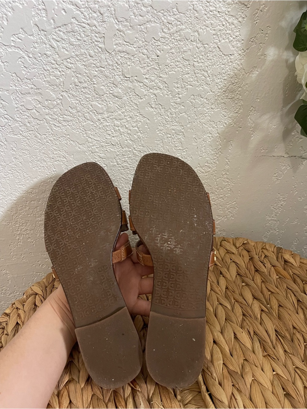 Sam Edelman Bay Cutout Slide sandal - Picture 10 of 11